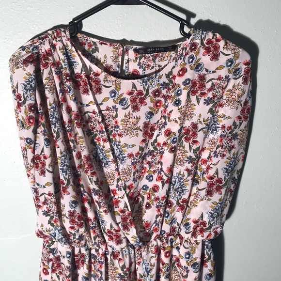 Zara Dresses & Skirts - Zara floral print mini dress size Medium